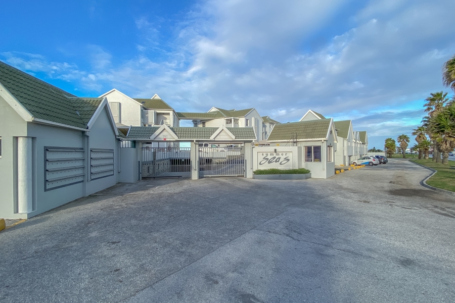 3 Bedroom Property for Sale in Summerstrand Eastern Cape